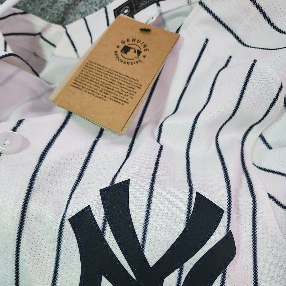 Yankees Pinstriped Baseball Jersey. - Picture 4 of 4